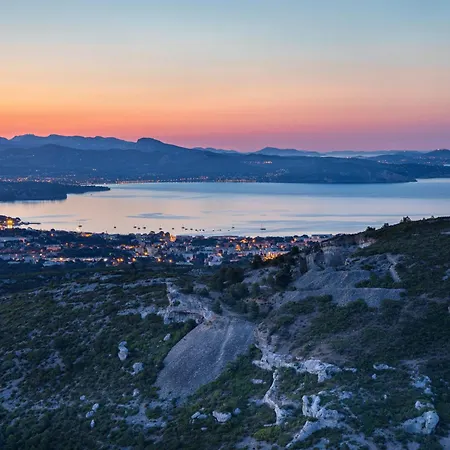 Cicada - Terrasse, Vue Mer, Ac, Wifi, Parking Inclus * Λα Σιοτά